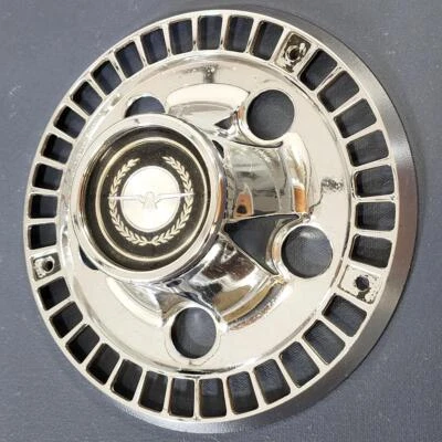 ONE 1975-1976 Ford Thunderbird # 1028 15X6 roda/tampa central cromada USADA - Imagem 1 de 4