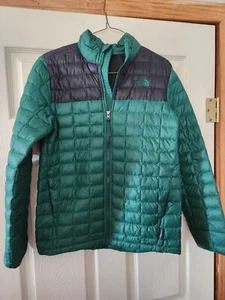 The Northface Thermoball Eco Puffer Jacket, Winter Ski Outdoor, Boys XL 14-16 - Picture 1 of 3