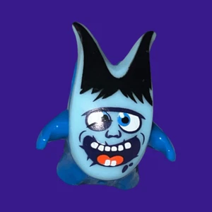 Juguete azul huevo sorpresa Kinder Joy 2022 Halloween Monster B12 - Imagen 1 de 3