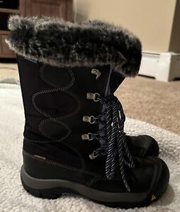 Keen Kelsey Waterproof Insulated Snow Boots Big Kids Size 4 Excellent Condition
