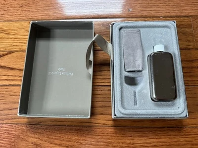 Colonia frasco de acero inoxidable Lagerfeld vintage 1/3 oz en caja RARO Foto 1 de 4