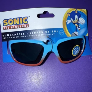 Sonic the Hedgehog Kids Sunglasses - Blue/Red - 100% UV Protection - BRAND NEW - Picture 1 of 2