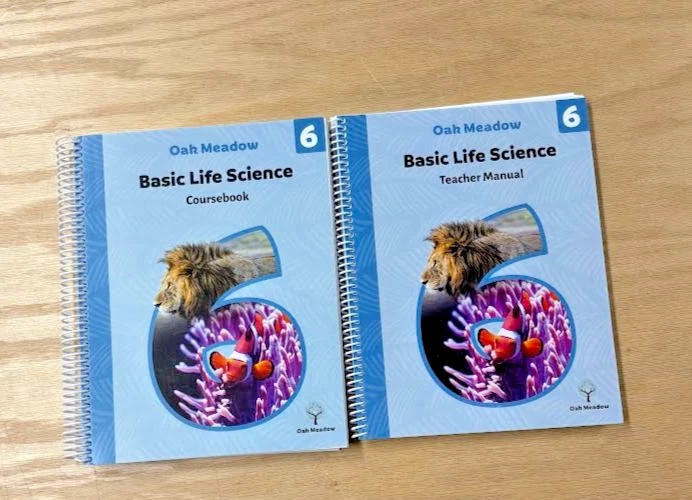 Oak Meadow Grade 6 Basic Life Science Coursebook and Teacher Manual(Current) - Image 1 of 1