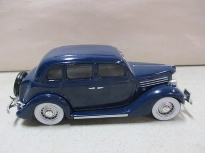 Ford V8 1937 1/43 Foto 1 de 4