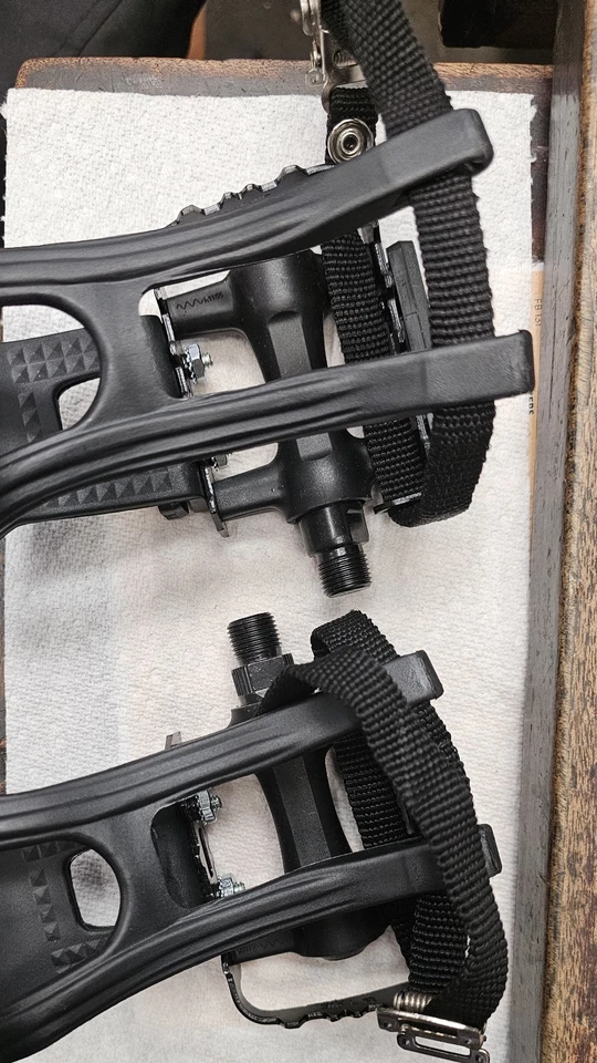 Pedal Toe Clips with Straps, 9/16 body Steel Cage , Nylon Toe Clips  - pair - Image 1 of 4