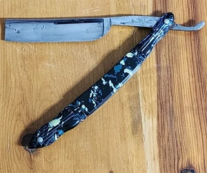 VINTAGE RARE 5/8" UNION RAZOR CO. STRAIGHT RAZOR TIDIOUTE PA. FUNKY SCALES - Picture 1 of 7