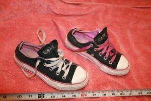 Converse Chuck Taylor All Star Kids size 11 Pink & Black with White Used - Picture 1 of 6