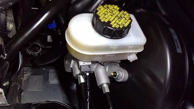 Cilindro maestro de freno con control de tracción compatible con 06-14 MAZDA MX-5 MIATA 431740 Foto 1 de 4