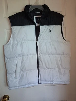US POLO ASSN LARGE PUFFER VEST BLACK - Image 1 of 4