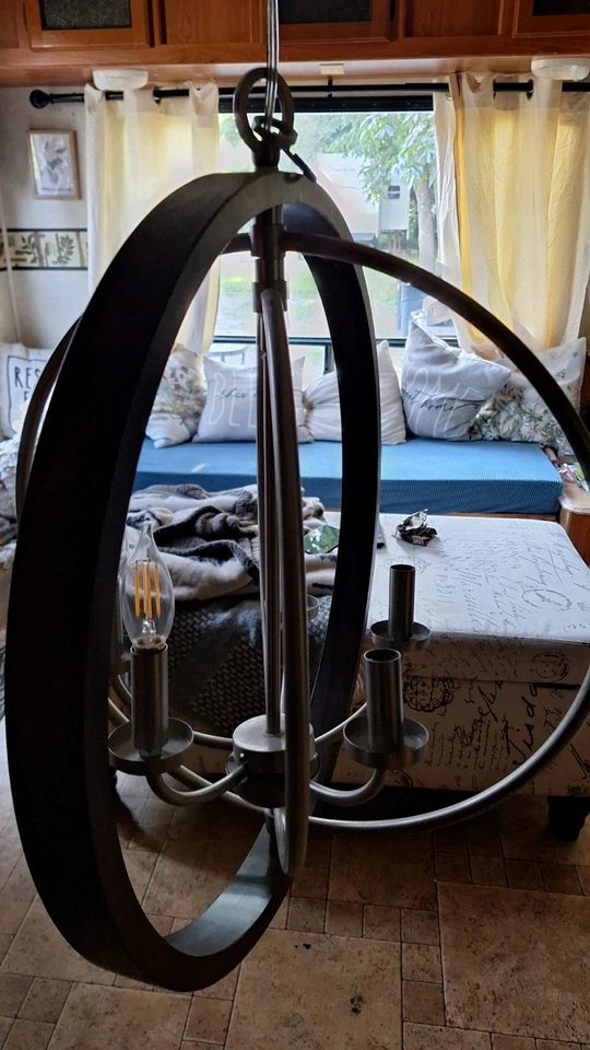 5 浅缎面镍柚木过渡球形悬挂吊坠灯 — 第 1/4 张图片