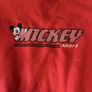 Vintage 80er Mickey Mouse Sport Sweatshirt S rot USA Jerry Leigh Unlimited defekt - Bild 1 von 8