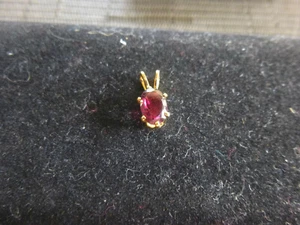 LADIES 14K YELLOW GOLD OVAL FACETED RED TOURMALINE w/ 6 PRONG SETTING PENDANT  - Picture 1 of 4