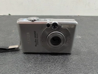 Canon PowerShot SD450 ELPH Silver 5MP Digital Camera For Parts - Image 1 of 4