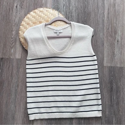 Banana republic navy and cream striped sleeveless sweater vest womens size XS - Image 1 of 4