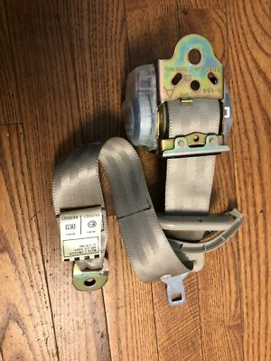 1999 00 01 2002 LEXUS RX300 OEM Rear Passenger Right Side Seat Belt Tan - Image 1 of 4