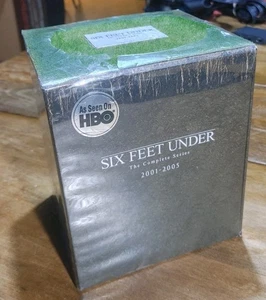 Six Feet Under: The Complete Series (DVD, 2006, 24-Disc Set) Turf Top SEALED - Bild 1 von 5