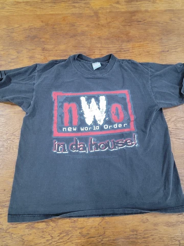 Vintage nWo Shirt 1999 Wolfpack "In Da House" Shirt Size XL WWF WWE Cover