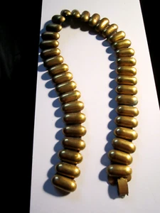 ART DECO THEMA HALSKETTE GERIPPTES DESIGN MESSING ODER METALL?  15" BBA-12 - Bild 1 von 3