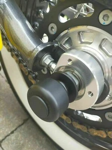 HONDA CBR929 2000 2001 REAR AXLE CRASH PROTECTION BOBBINS OGGYS SLIDERS PADDOCK - Picture 1 of 9