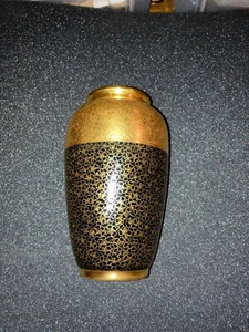 Pickard Vase Black and Gold " Famous Roses & Daisy's Pattern " FROM THE 1930'S - Picture 1 of 4