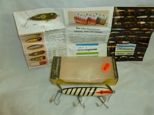 Señuelo vintage de madera de 3-3/4 pulgadas Shakespeare Krazy Kritter con caja e inserto lote P-721 - Imagen 1 de 11