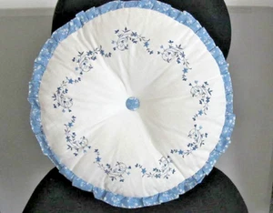 Modern Heirloom Charlotte Floral Embroidered Decorative Pillow 14'' Round Cotton - Picture 1 of 9
