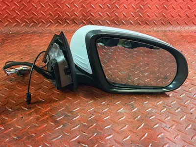 Складное зеркало со стороны пассажира 2015-2021 годов выпуска для Mercedes Benz класса C ЧИТАЙТЕ ПРИМЕЧАНИЕ - Изображение 1 из 4