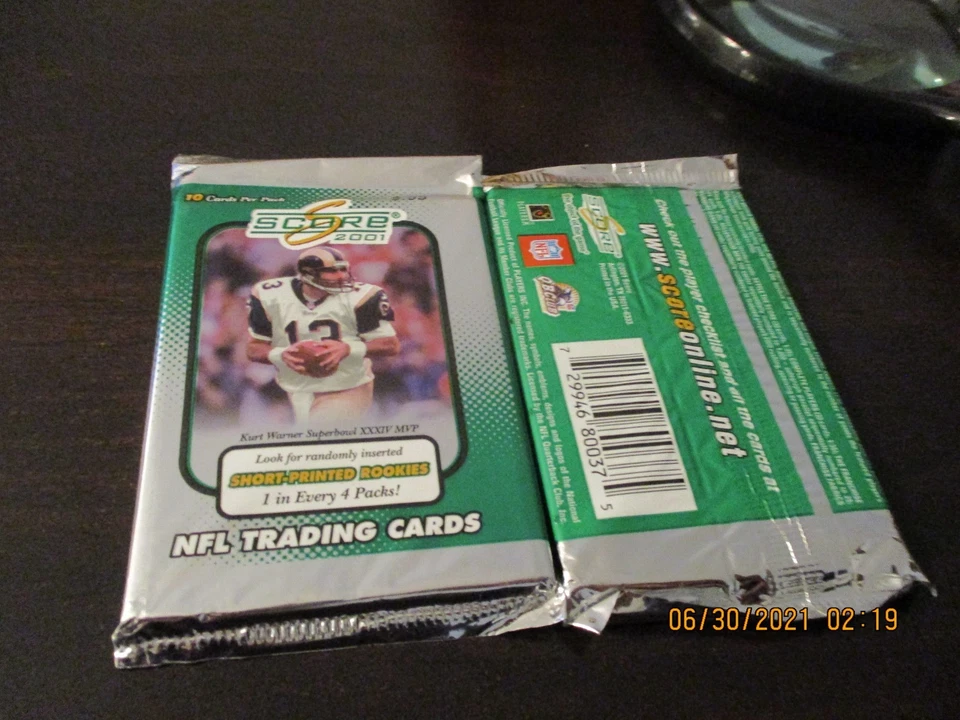 2 unopened wax packs 2001 score football brees rookie year - Image 1 of 1