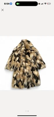 Chaqueta de manga larga de piel sintética Alice & Olivia estampado animal, talla XS, marrón Foto 1 de 4