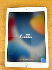 Apple iPad Air 2 32 GB Wi-Fi Silber – OVP + Originalzubehör – TOP Zustand - Bild 1 von 10