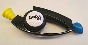 Bop It Classic Hasbro Electronic Portable Game 2008. - Picture 1 of 9