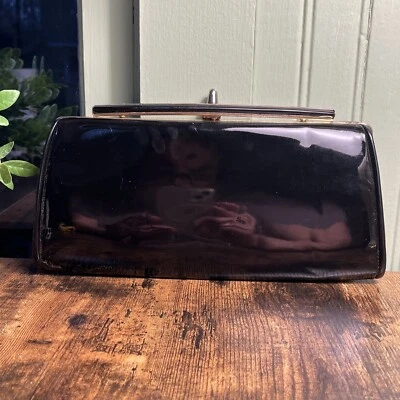 Cartera sin asas vintage con cierre de charol negro años 60 70 cierre de metal dorado superior Foto 1 de 4