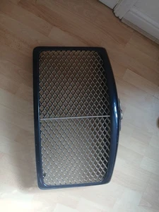 BENTLEY ARNAGE R FRONT GRILL COMPLETE RED LABEL - Picture 1 of 6