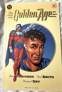 Vintage 1993 DC Comics The Golden Age Book 2 di 4 Else Worlds Story - Foto 1 di 8