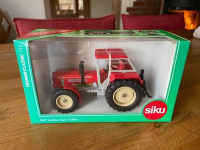 Siku Farmer 1:32 3469 Schlüter Super 1250 VL Rot  Traktor, Schlepper - Bild 1 von 4