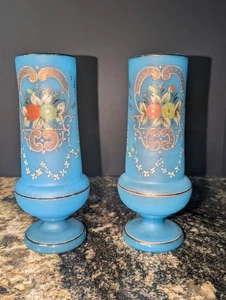 Jarrón antiguo victoriano de vidrio satinado ópalo azul pintado a mano ARTE - Imagen 1 de 4