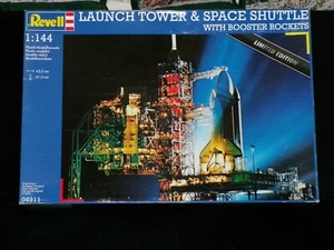 Revell 04911 Launch Tower & Space Shuttle 1:144 OVP - Bild 1 von 3