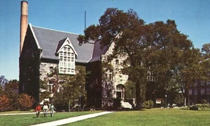 Postal Lippitt Hall de la Universidad de Rhode Island Kingston - Imagen 1 de 2