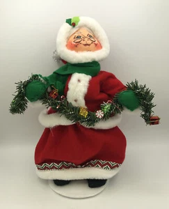 Annalee 13” Mrs Santa Claus Garland Gifts Tinsel Dress Christmas Doll 2008 - Picture 1 of 12