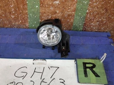 Faro antiniebla derecho SUBARU Impreza 2007 DBA-GH7 84501FG040 [usado] [PA108728004] Foto 1 de 4