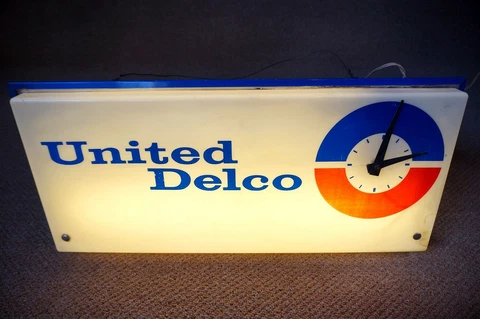 United Delco Illuminated Clock AC OK GM Dealer Dealership Gas Service Station Cover
