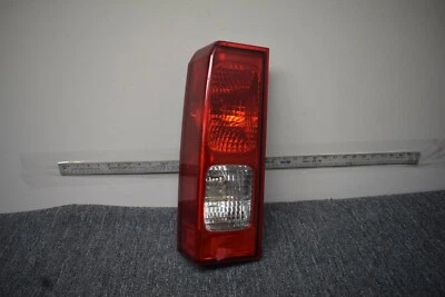 Luz trasera izquierda Hummer H3 2006-2010 OEM de fábrica Foto 1 de 4