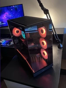 Gaming PC | Ryzen 7 3700X | RX 5700 XT | 16GB DDR4 3200MHz | 3TB SSD Speicher - Bild 1 von 7