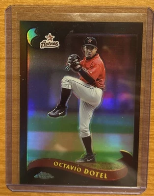 2002 Topps Chrome Octavio Dotel #536 Black Refractor /50 Astros NM - Image 1 of 2