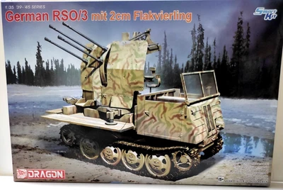 DRAGON 1:35 KIT MEZZO MILITARE GERMAN RSO/3 MIT 2cm FLAKVIERLING SMART KIT  6934 - Immagine 1 di 2