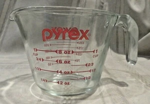 De colección-Pyrex 1 taza -250 ml taza medidora abierta mango en J letras rojas vidrio transparente - Imagen 1 de 7