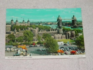 The Tower Of London And Tower Bridge Post Card - Picture 1 of 4