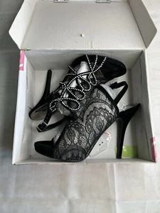 WILD ROSE Women’s Heels W/ Rhinestones & Lace Size 10 - Picture 1 of 6