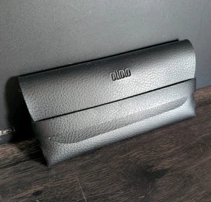 Ottoto Timeless Italian Style Soft Black Brillenetui Sonnenbrille Schutz  - Bild 1 von 6