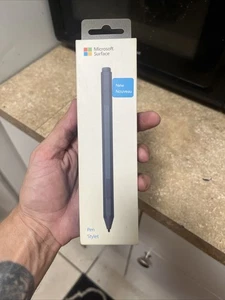 NEW GENUINE Microsoft Surface Pen Style, Charcoal Black, Model: 1776 (EYU-00001) - Picture 1 of 5